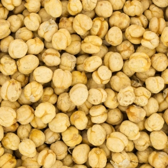 Prażona-ciecierzyca-solona (1).webp