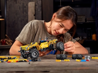 lego-42122-11.webp