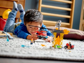 lego-60281-11.webp