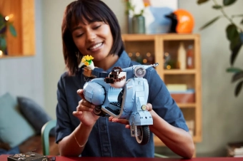 lego-10298-06.webp