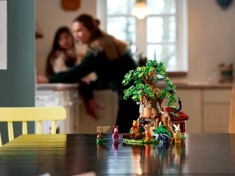 lego-21326-12.webp