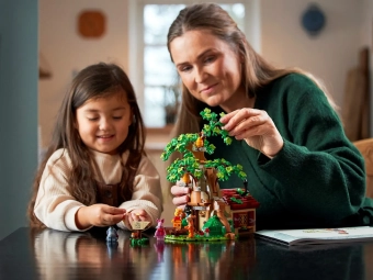 lego-21326-15.webp